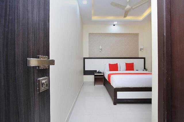 OYO 13029 Hotel Bestend