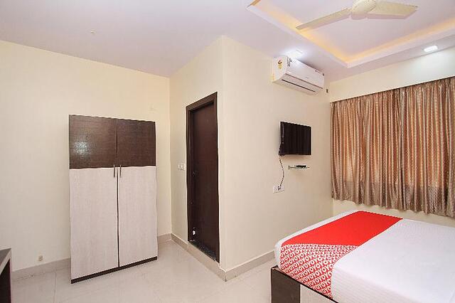 OYO 13029 Hotel Bestend