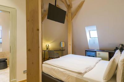 Dependance Golden Crown