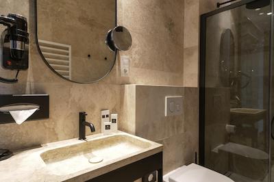 Dependance Golden Crown