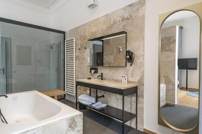 Dependance Golden Crown