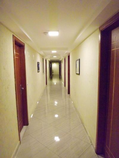 Downtown Santana Hotel