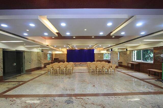 OYO 9151 Hotel Sri Sai Comforts