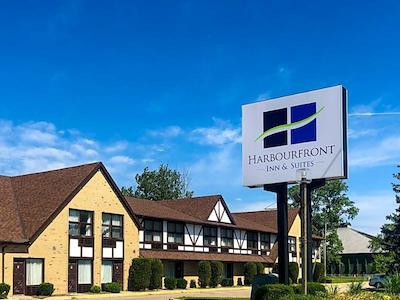 Days Inn by Wyndham Sarnia Harbourfront