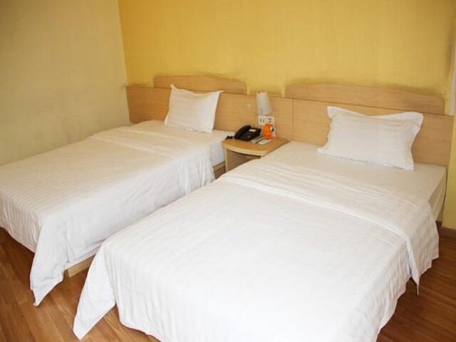 7DAYS INN CHONGQING WULONG CITY SQUARE