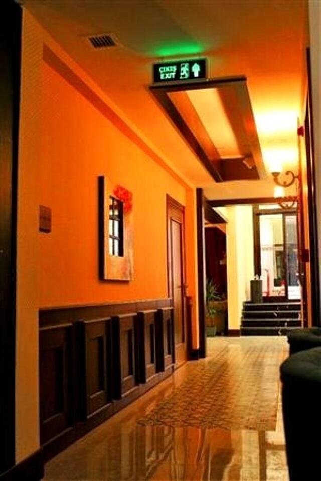 Vendome Hotel