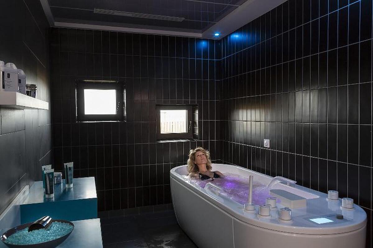 Ha Tel Spa Les Bains De Cabourg By Thalazur