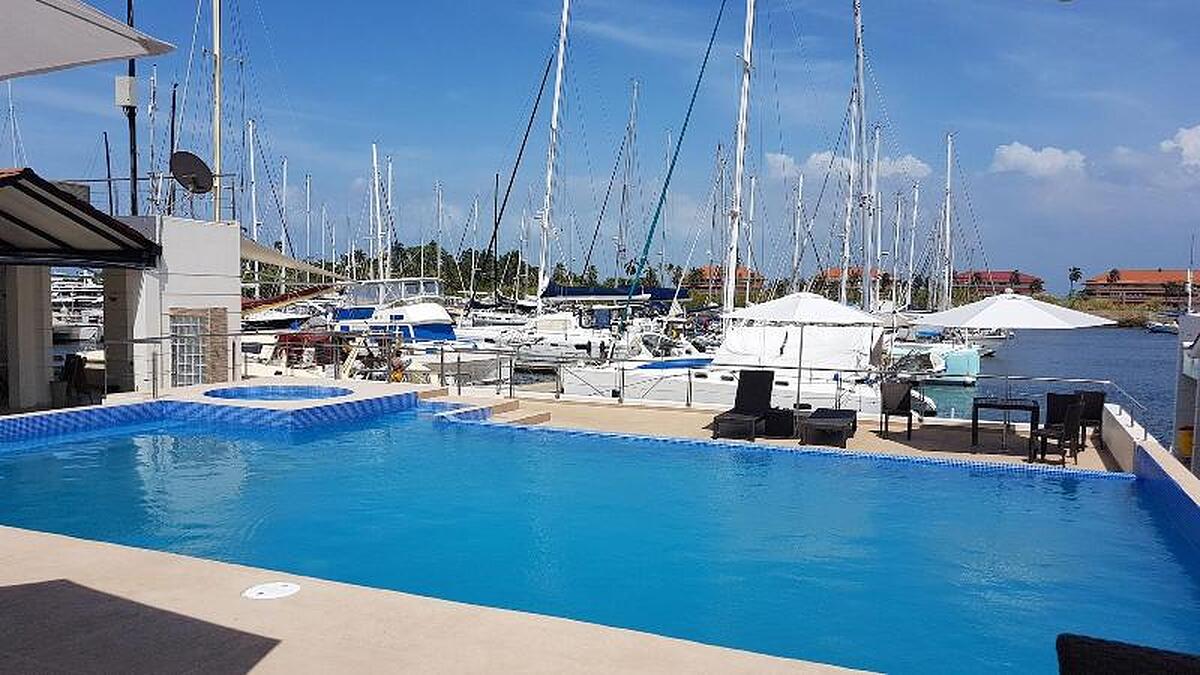 Marina Hotel At Shelter Bay