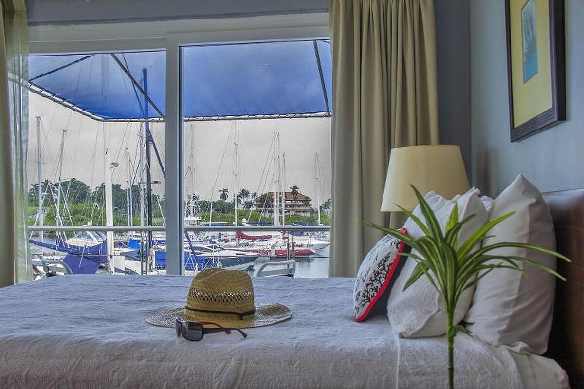 Marina Hotel At Shelter Bay