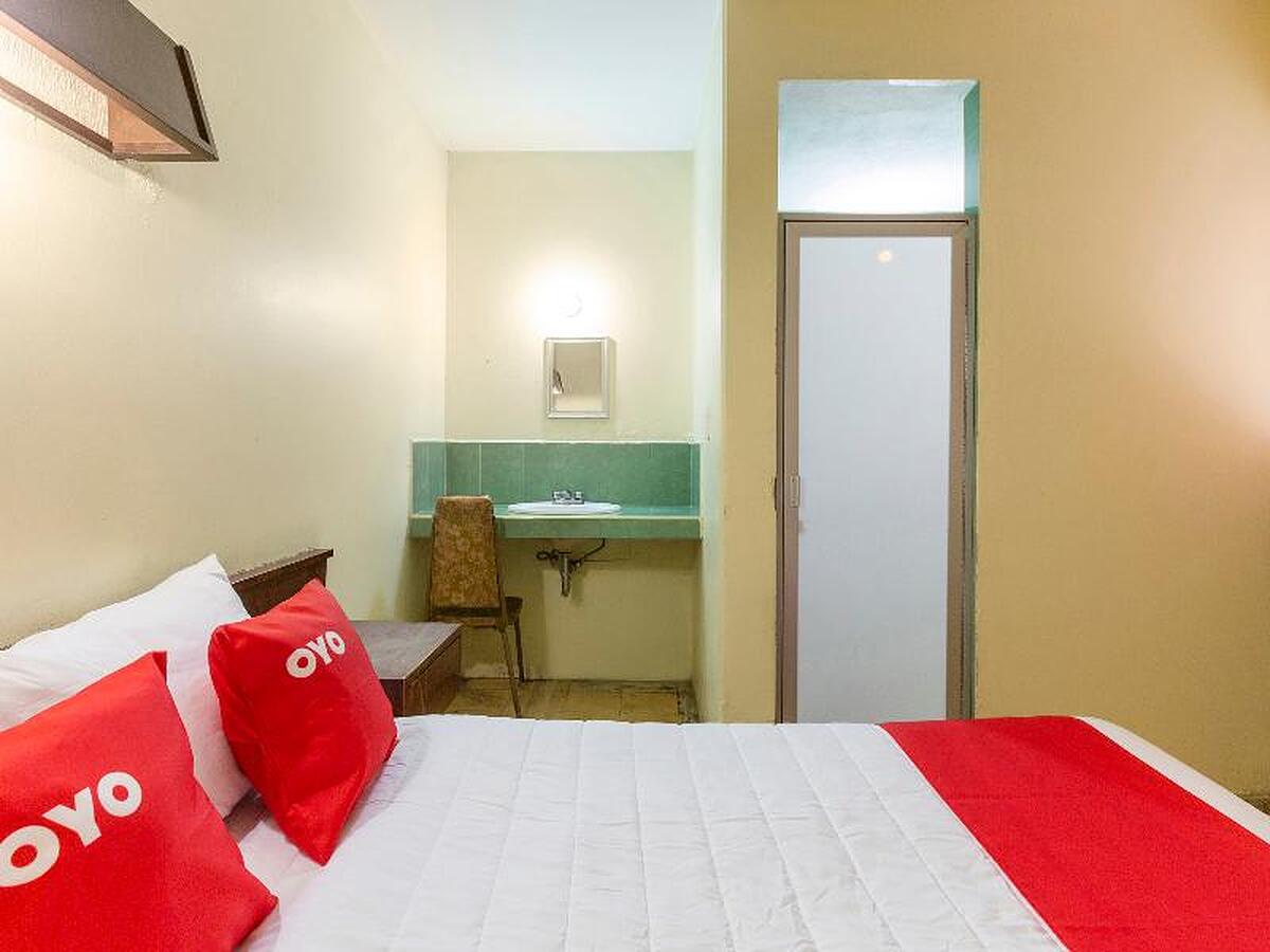 OYO Hotel Emperador