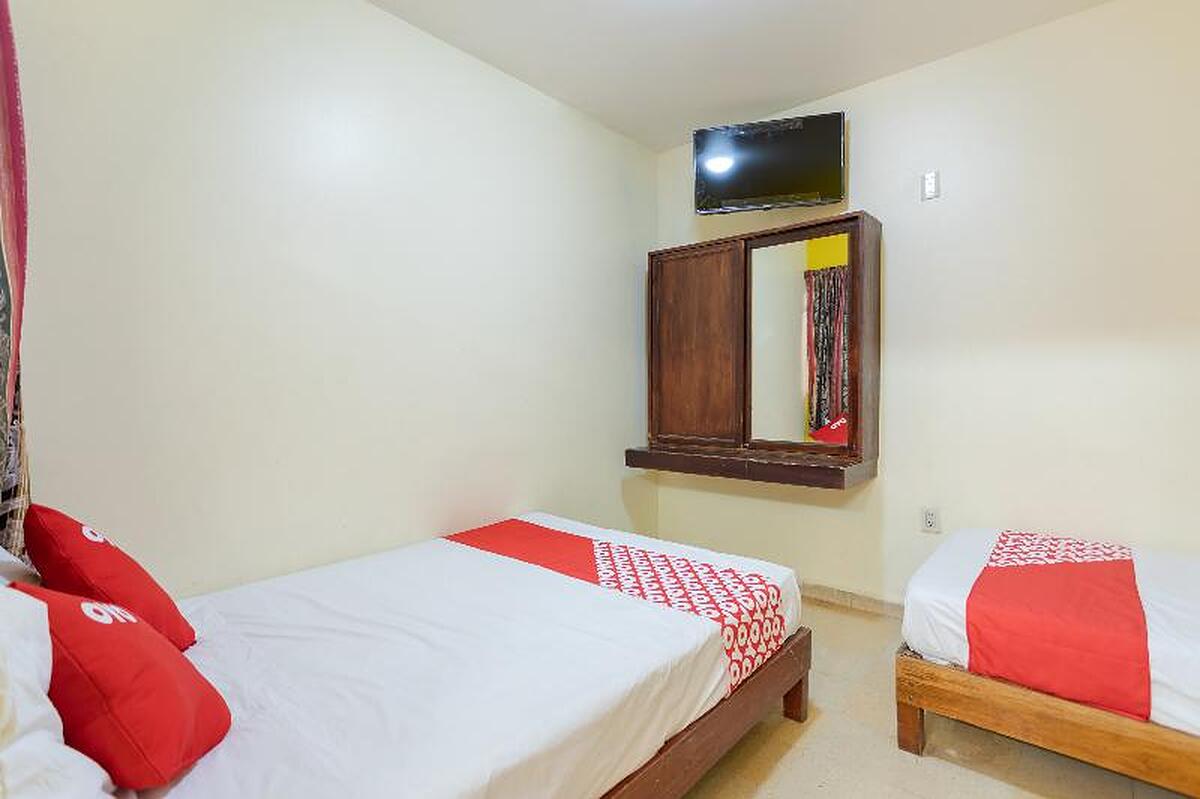 OYO Hotel Emperador