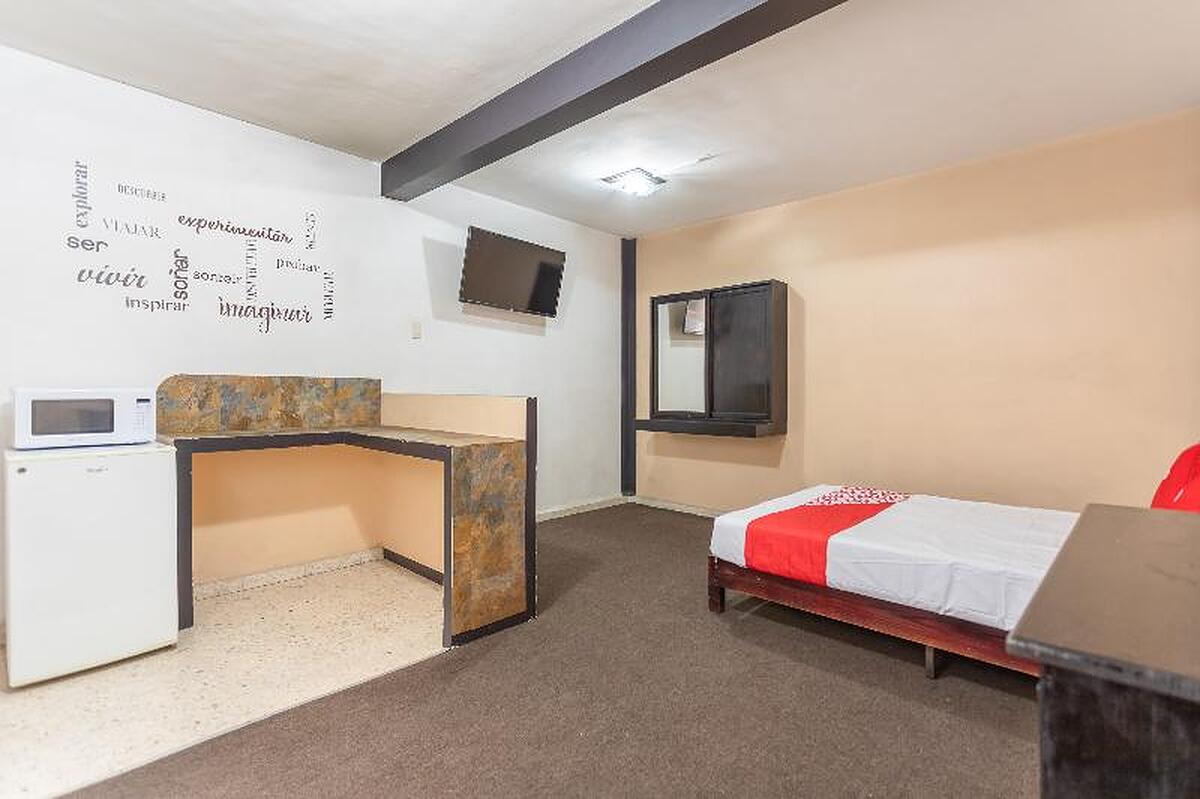 OYO Hotel Emperador