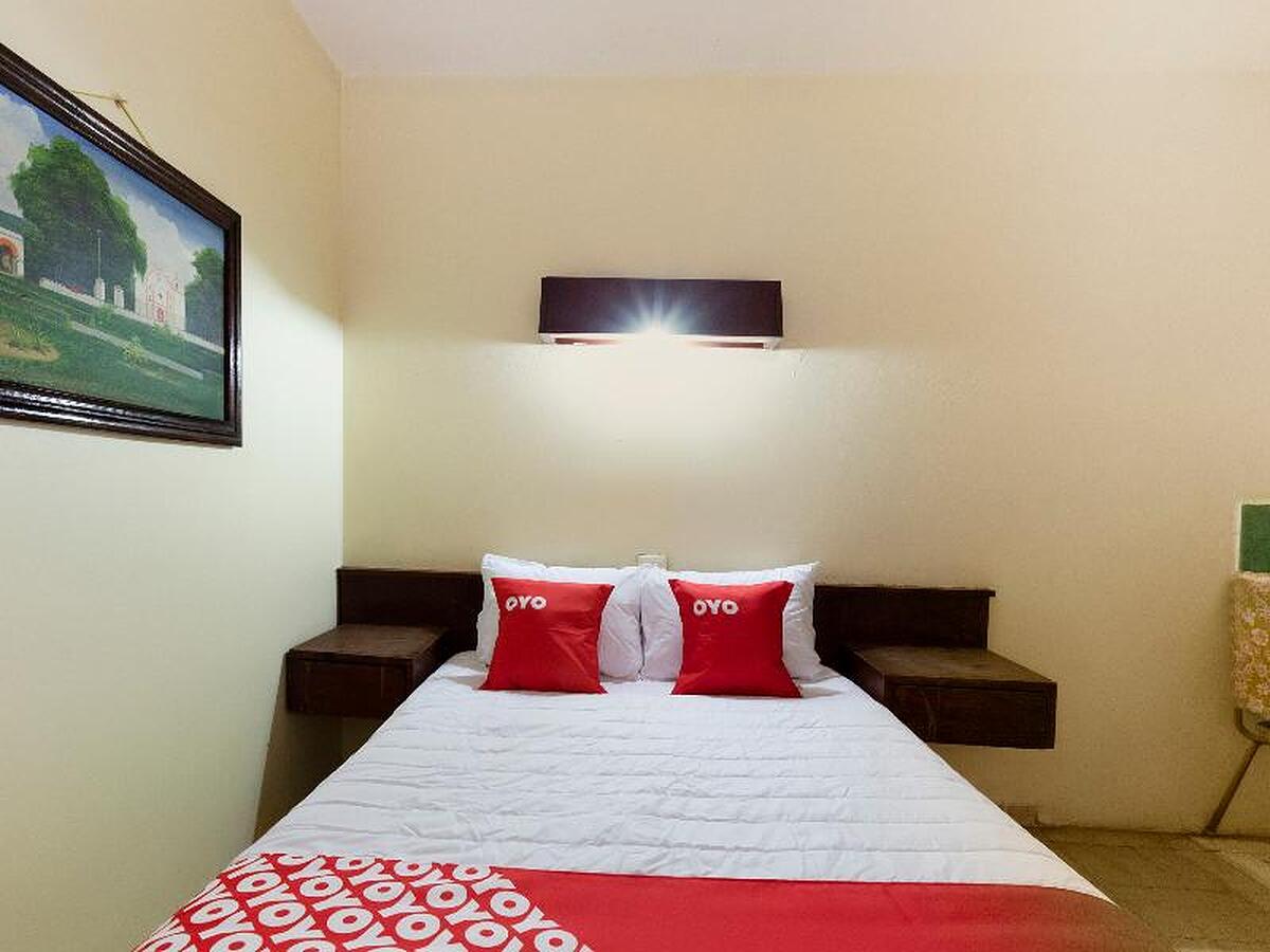 OYO Hotel Emperador