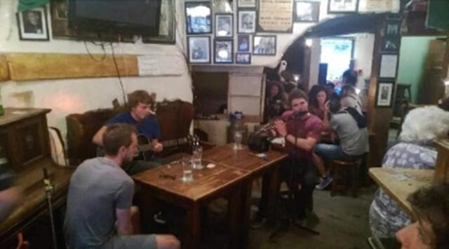 CELTIC LODGE GUESTHOUSE RESTAURANT BAR