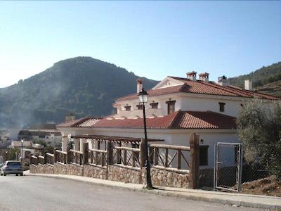 Las Albercas De Ca Nchar