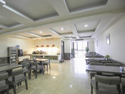 Greentree Inn Chengdu Airport Road Zhujiang Road E