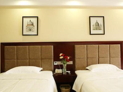 Greentree Inn Chengdu Airport Road Zhujiang Road E