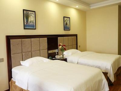 Greentree Inn Chengdu Airport Road Zhujiang Road E