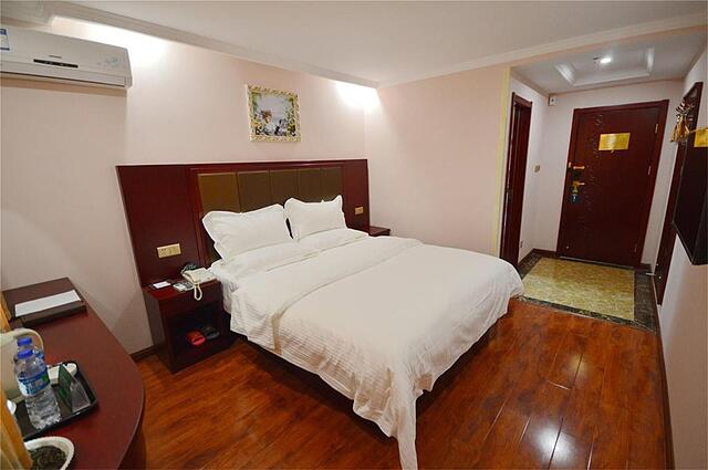 Greentree Inn Chengdu Airport Road Zhujiang Road E