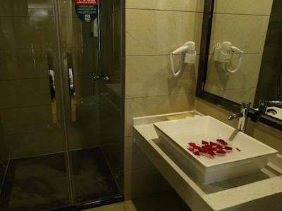 Greentree Inn Chengdu Airport Road Zhujiang Road E