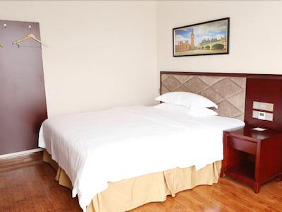 Greentree Inn Chengdu Airport Road Zhujiang Road E