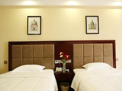 Greentree Inn Chengdu Airport Road Zhujiang Road E