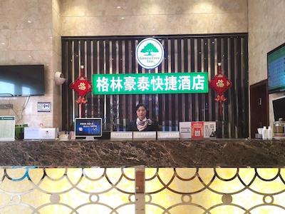 Greentree Inn Chengdu Airport Road Zhujiang Road E