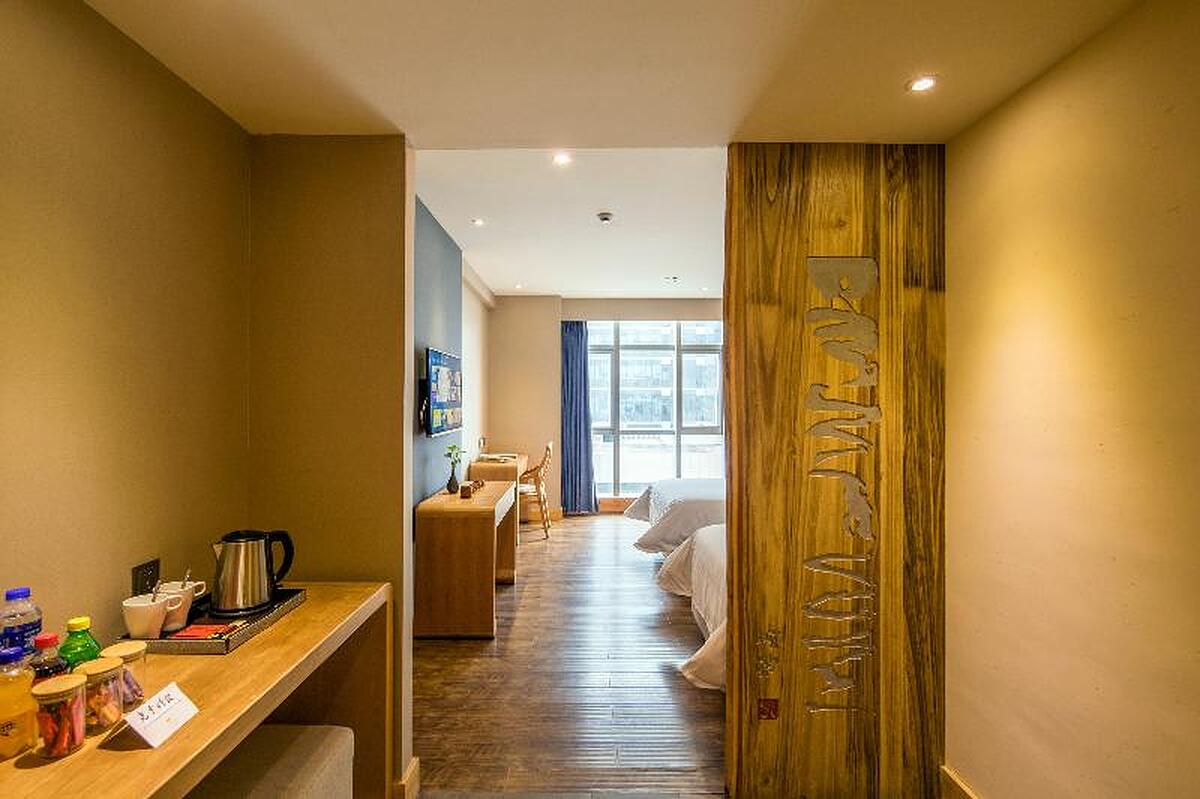 Theme Hotels & Resorts (Chunxi Taikoo Li)