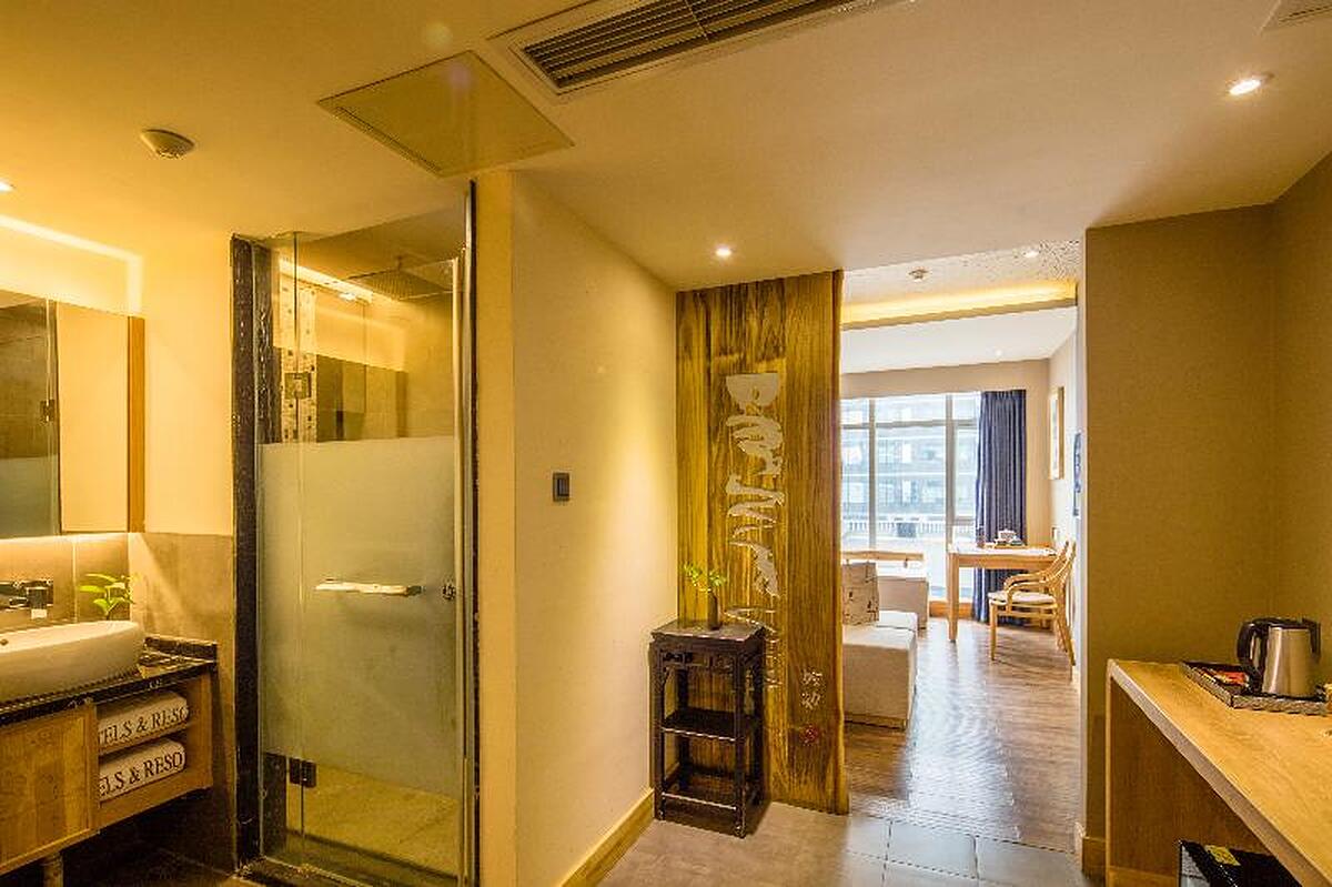 Theme Hotels & Resorts (Chunxi Taikoo Li)