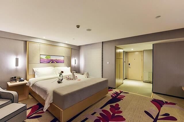 LAVANDE HOTEL XINING HAI LAKE NEW DISTRICT STADIUM