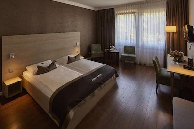 Neues Parkhotel Neumunster