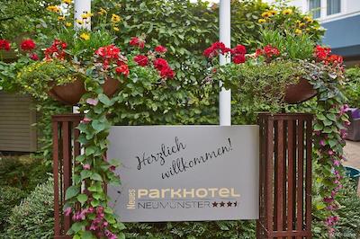 Neues Parkhotel Neumunster