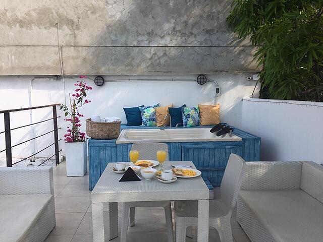 Juna Hotel Boutique