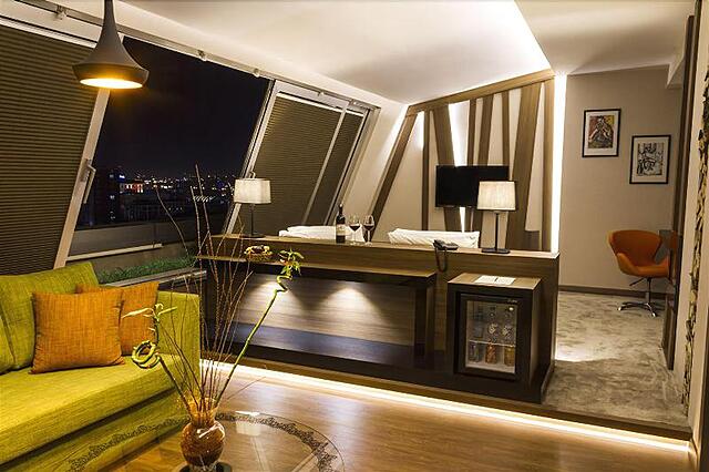 Modernity Hotel