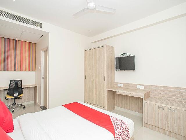 Capital O 15744 Northern Suites