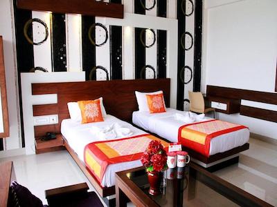Oyo 3175 Pluspoint Suites