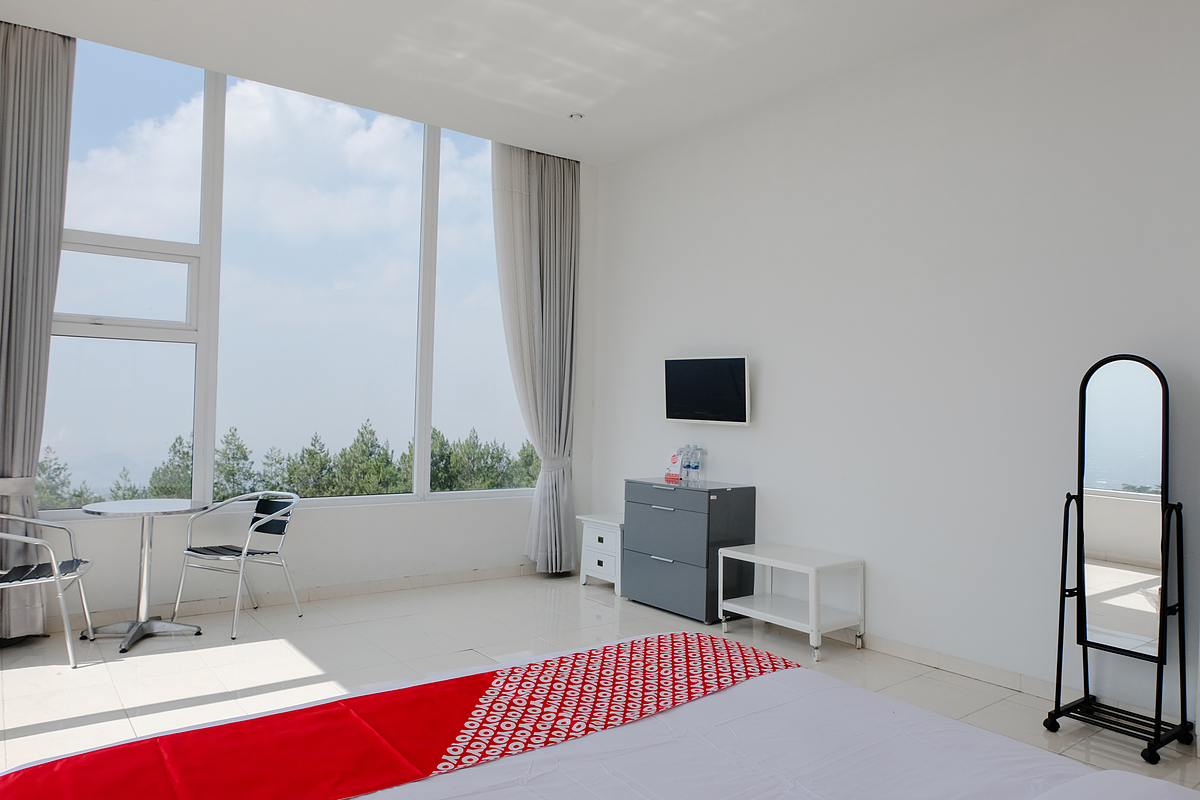 OYO 1194 Villa Bukit Panderman Residende