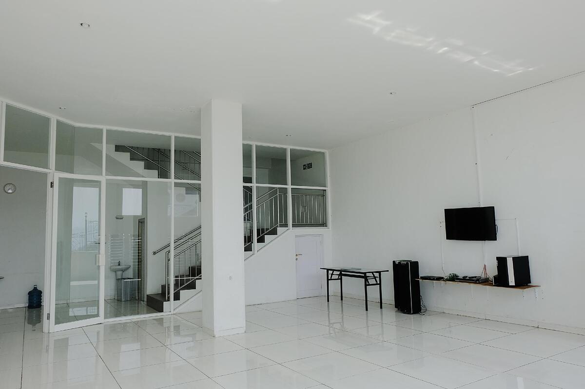 OYO 1194 Villa Bukit Panderman Residende