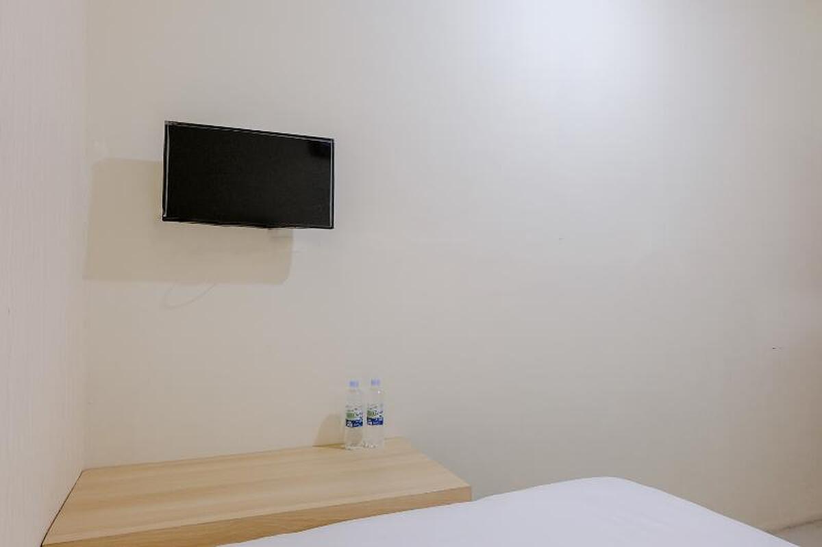 Oyo 1293 Dei Residence Arjosari
