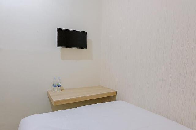 Oyo 1293 Dei Residence Arjosari