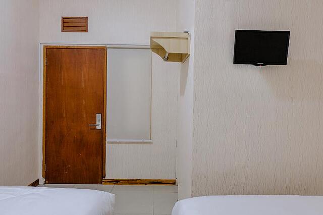 Oyo 1293 Dei Residence Arjosari