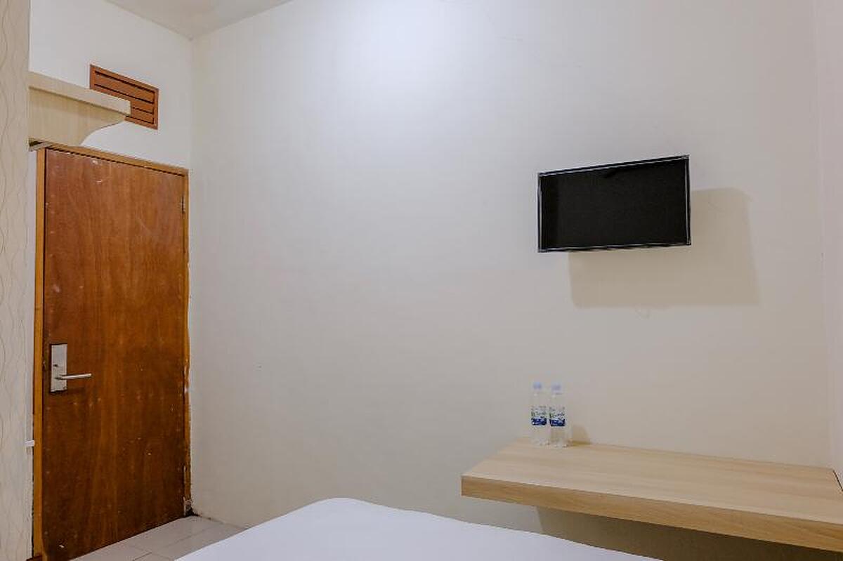 Oyo 1293 Dei Residence Arjosari