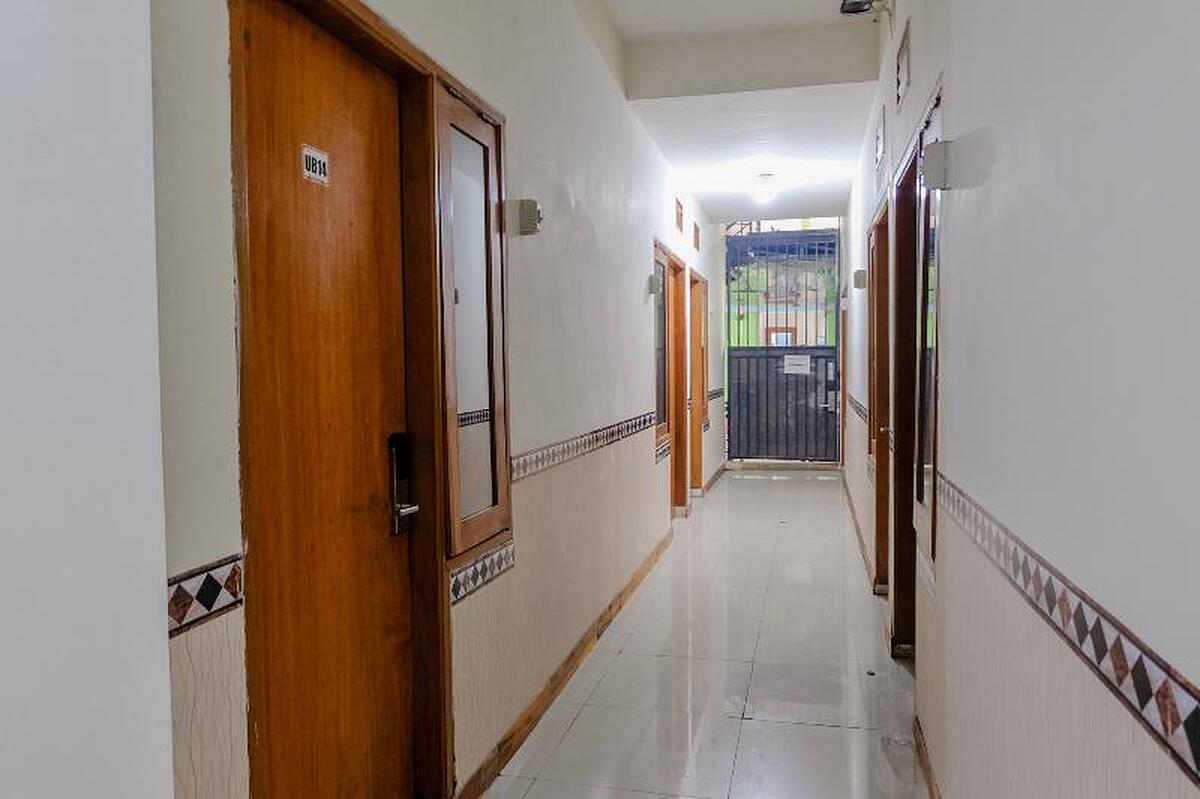 Oyo 1293 Dei Residence Arjosari