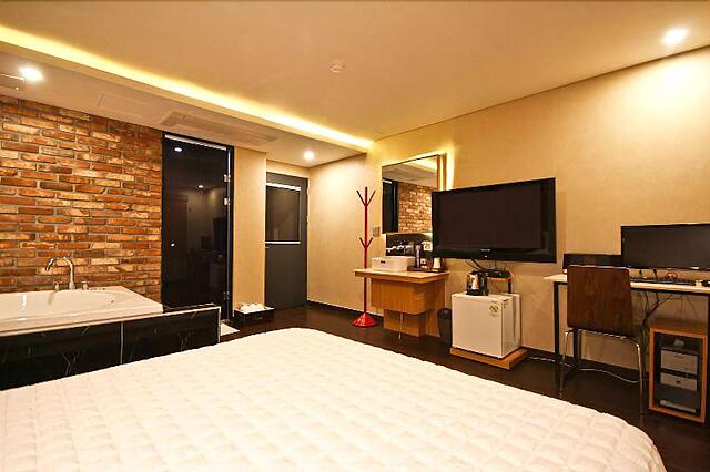 COMMA HOTEL SEOMYEON