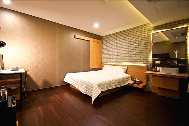 COMMA HOTEL SEOMYEON