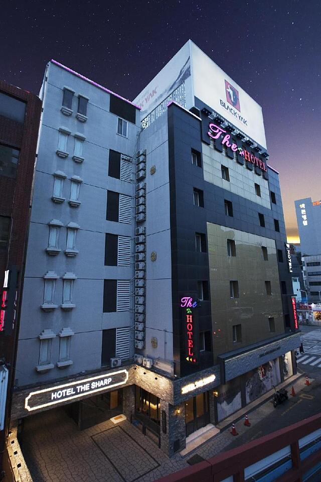 THE SHARP HOTEL