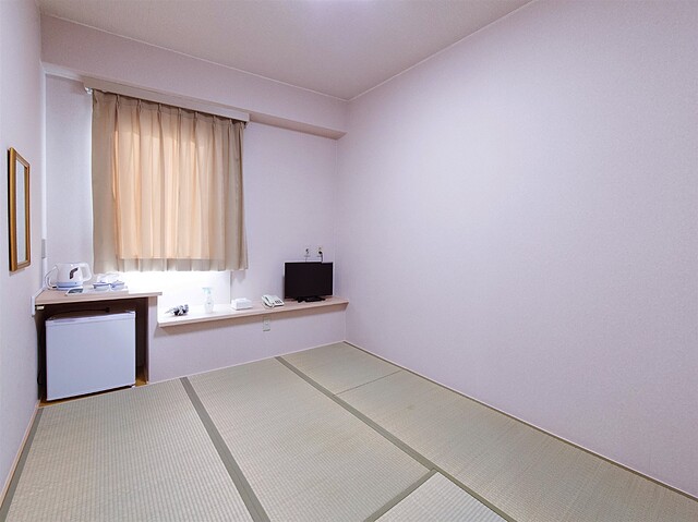 OYO Sasebo Palace Hotel