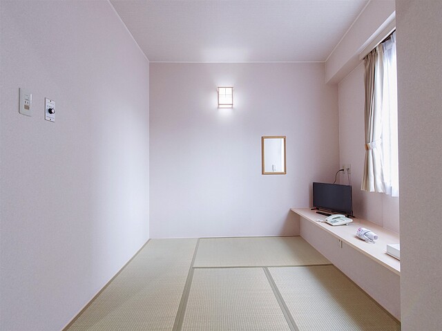 OYO Sasebo Palace Hotel