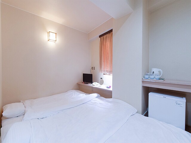 OYO Sasebo Palace Hotel