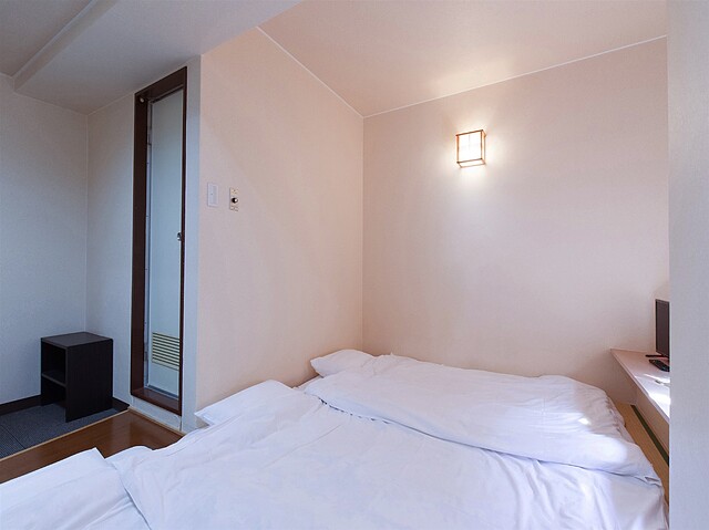 OYO Sasebo Palace Hotel